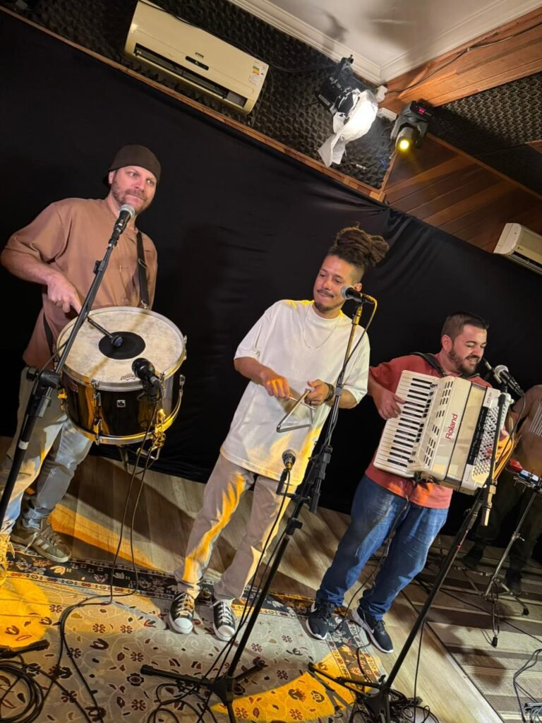 9861daed 0339 47b3 9439 204b5b8445ca